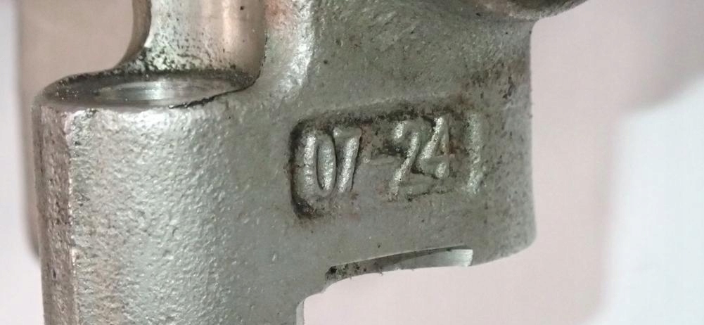 фото №9, Молдинг впрыскная audi s8 d3 s6 5.2 fsi 07l133315a