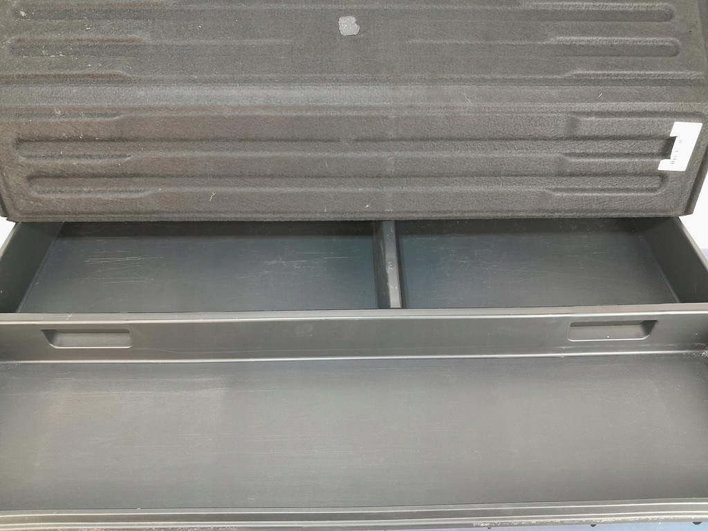 фото №9, Hyundai i30 ii kombi обшивка бардачок багажника