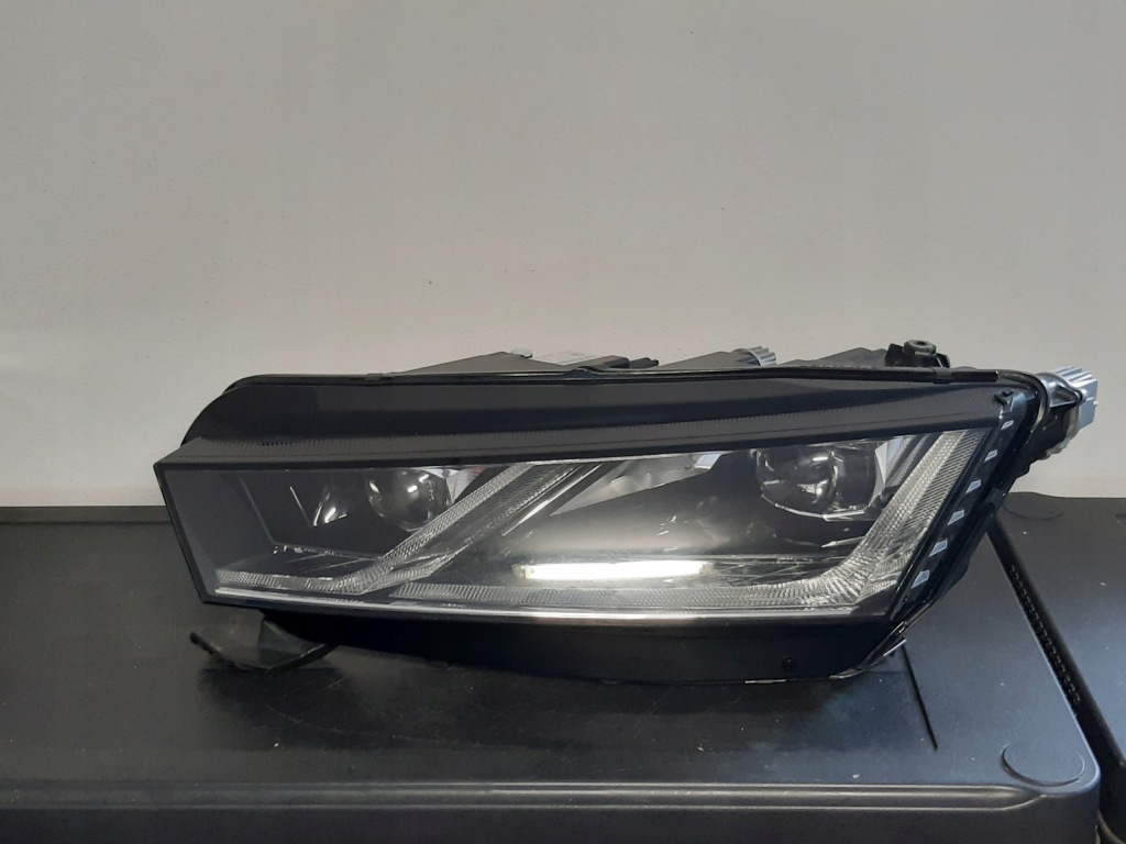 Купить Skoda octavia iv full led левая 5e4 941 015a