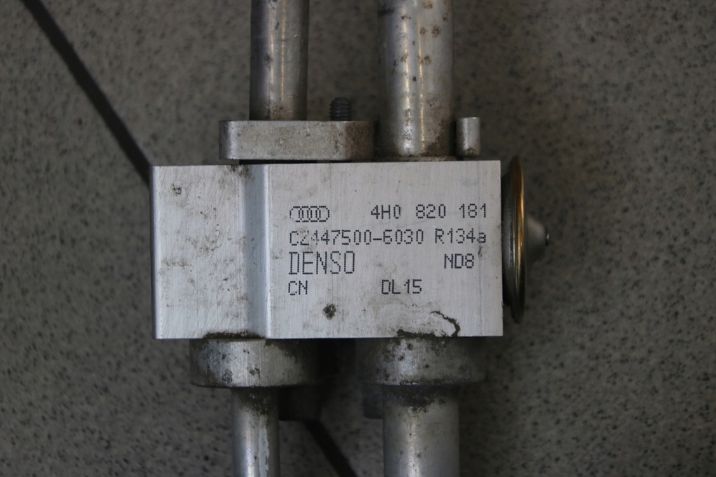 фото №11, Audi a8 d4 4h труба wąż шланг кондиціонера 4h0820725