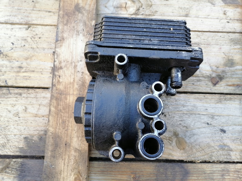 фото №1, Радіатор оливи корпус ford mondeo mk3 2.0 tdci