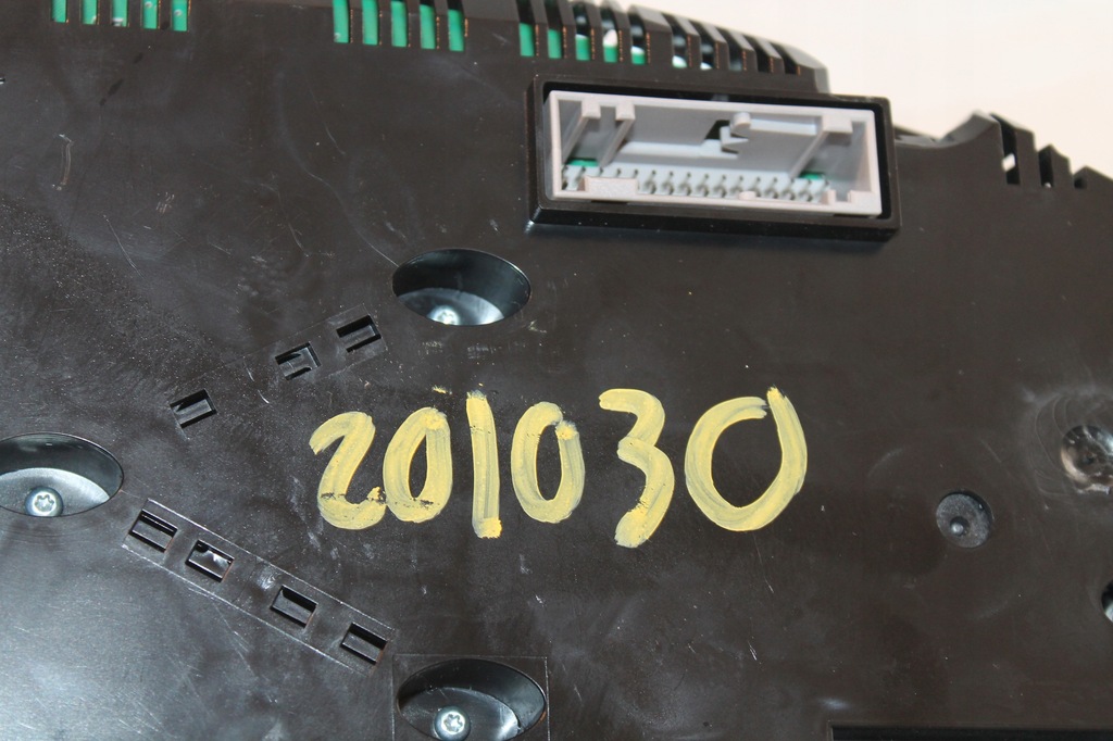 фото №5, Лічильник прилади audi оригінальний номер 8k0920932