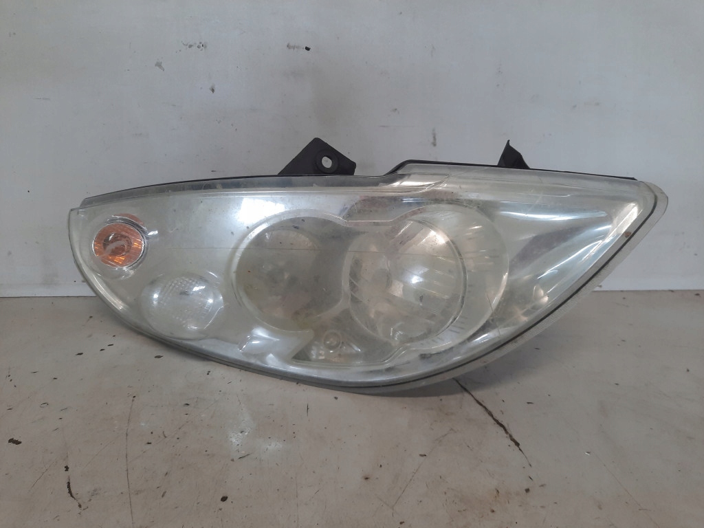 фото №1, Renault master iii фара правий 17064602