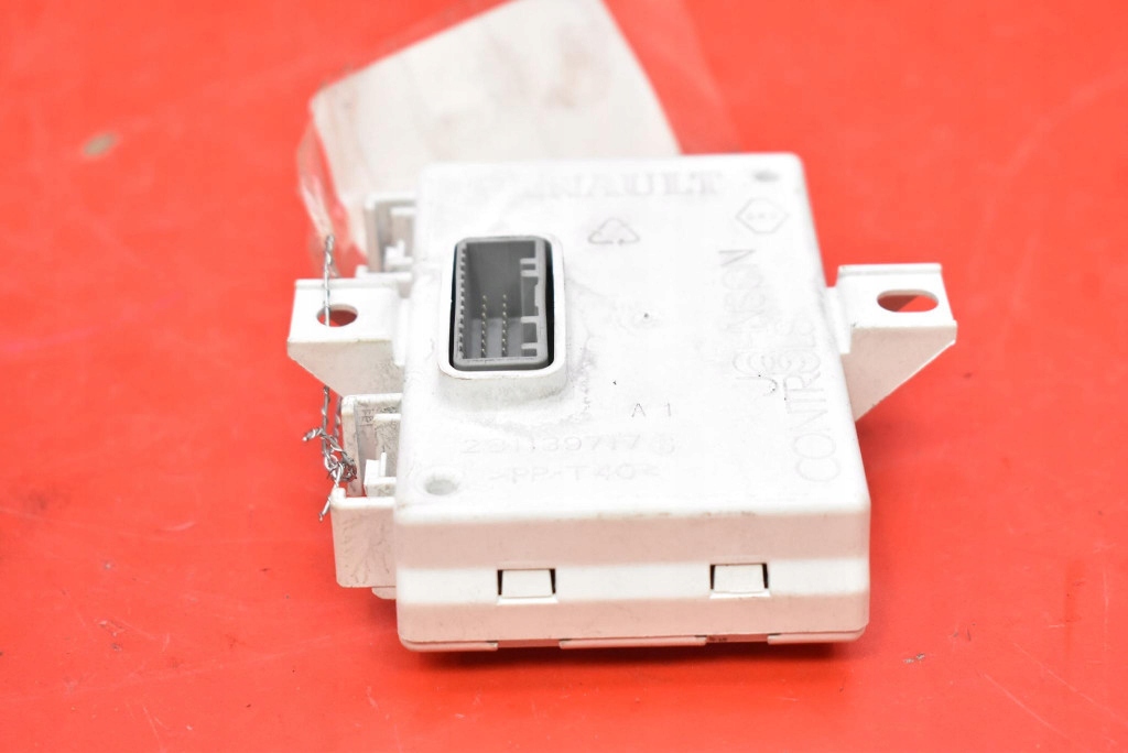 фото №4, Блок керування модуль навігації 283467680r renault clio 4 iv 12-20