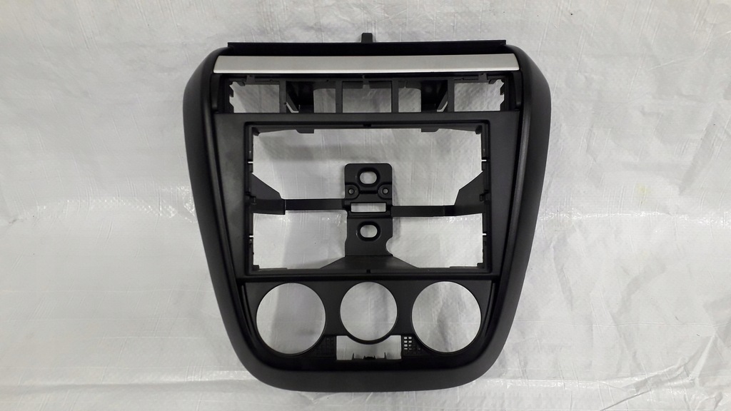 фото №9, Рамка консоль средняя vw fox 5z0858061a