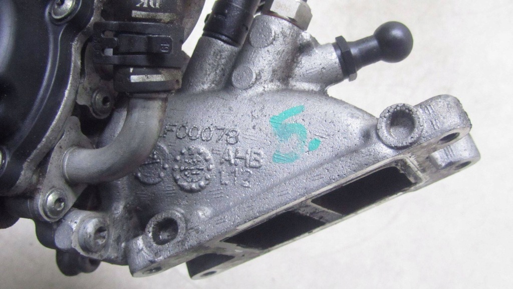 фото №6, Audi q3 8u 2.0 клапан дроссель 04l128637a