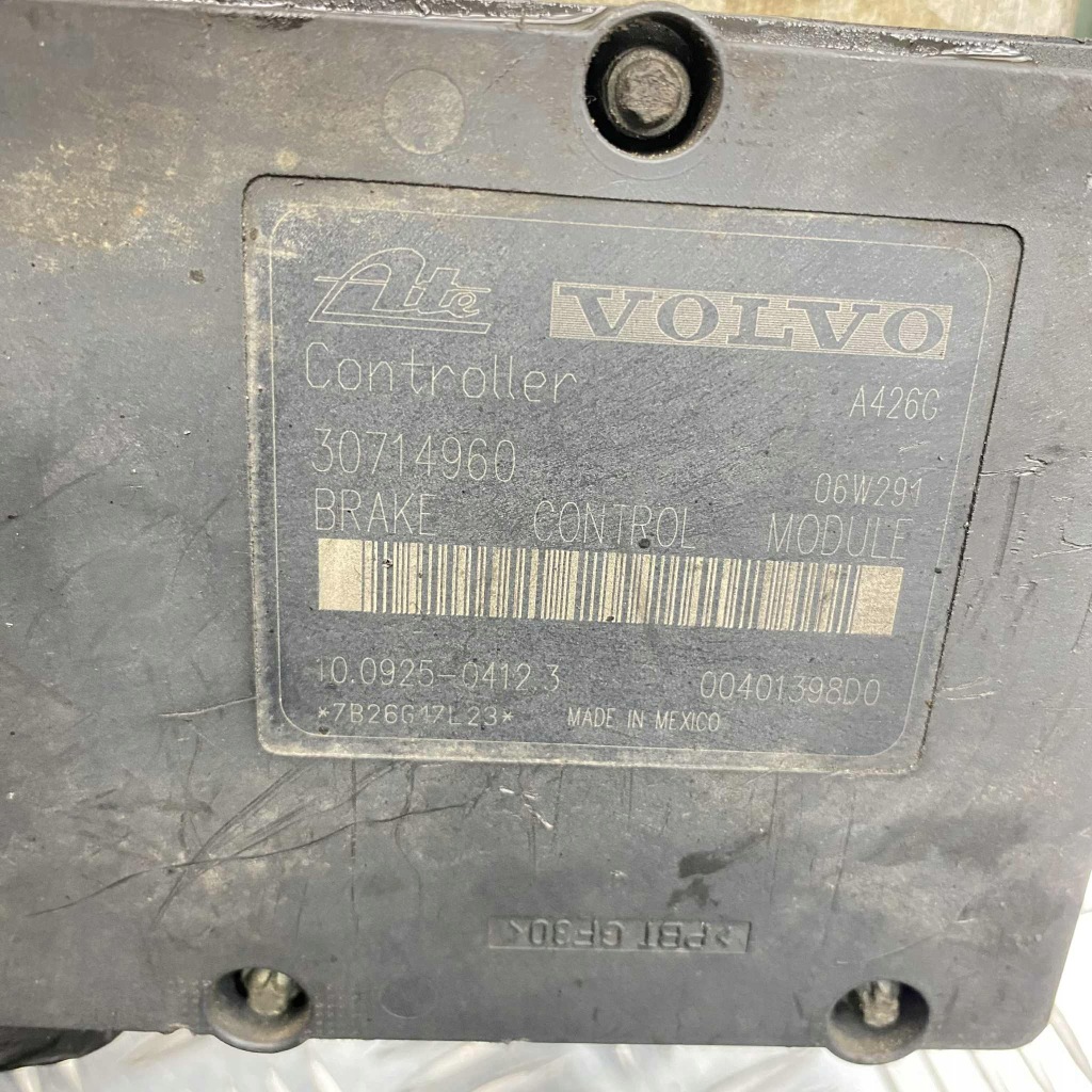 Насос модуль блок керування abs v70 2 xc70 2 s60 1 s80 1 xc90 1 Зі Шроту