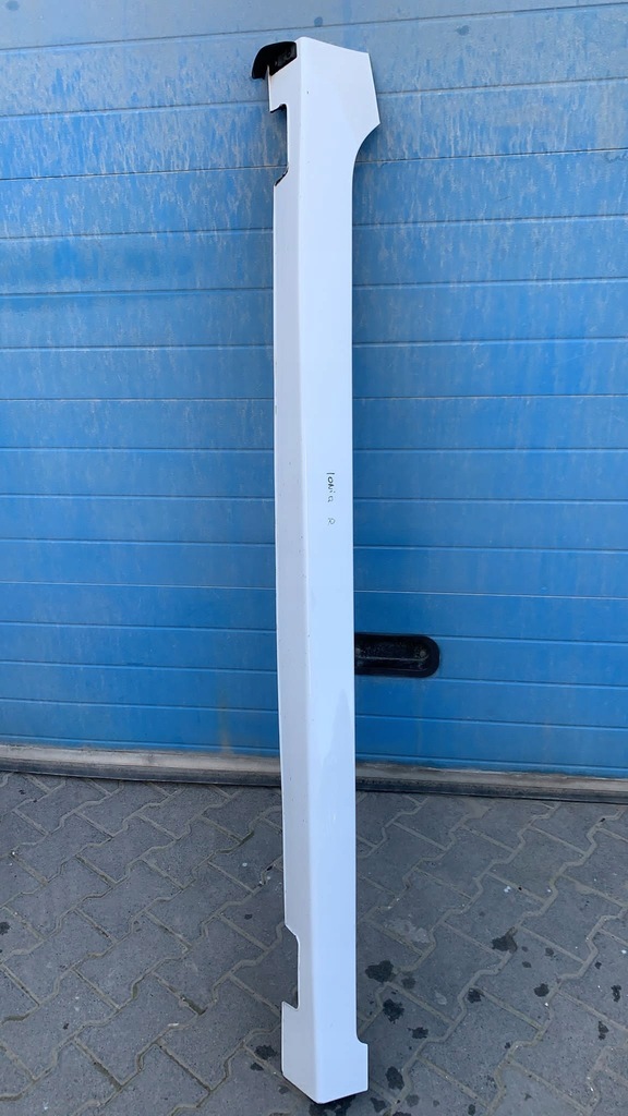 фото №1, Hyundai ioniq 2018- молдинг порог правая