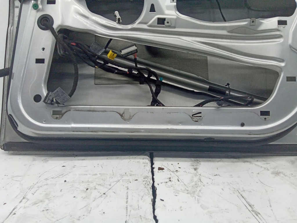 фото №14, Дверь передние правая сторона bmw 7 e65 e66