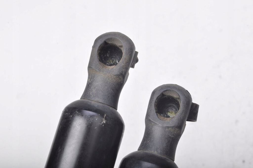 фото №7, Ford tourneo connect mk2 амортизатори кришки комплект