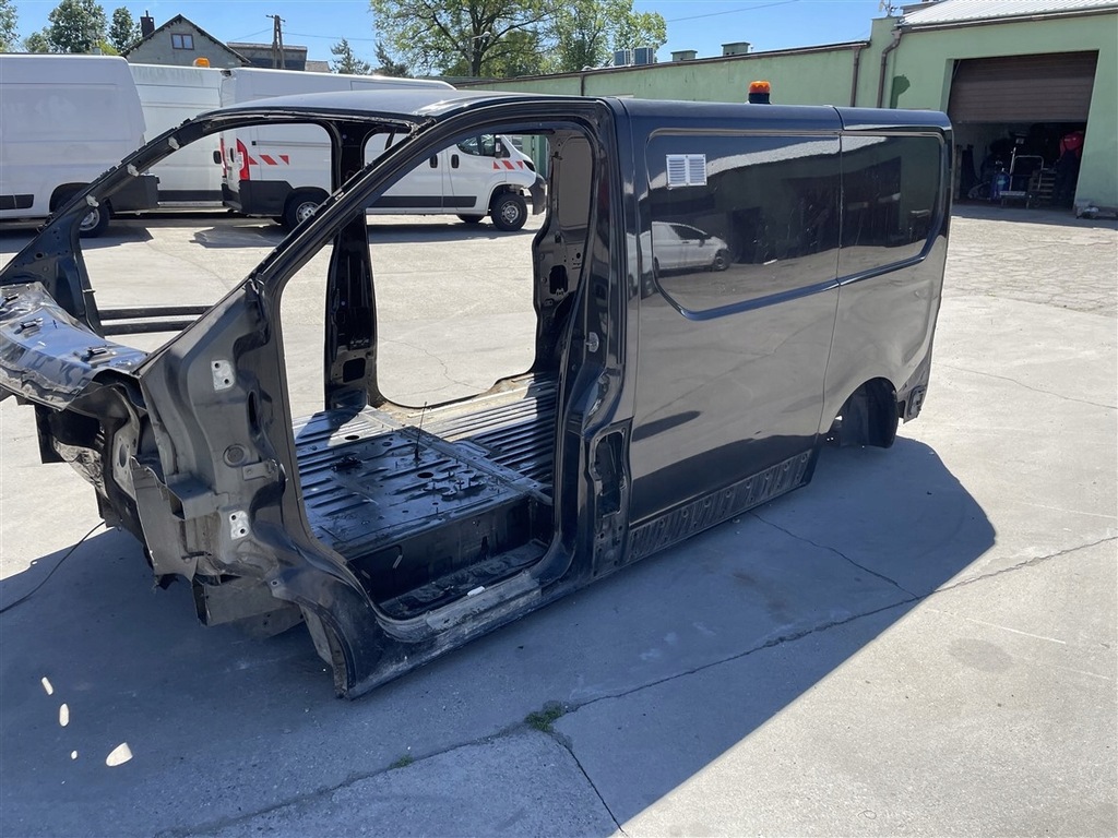 фото №1, Чверть bok крила лівий задня renault trafic iii короткий l1 14-