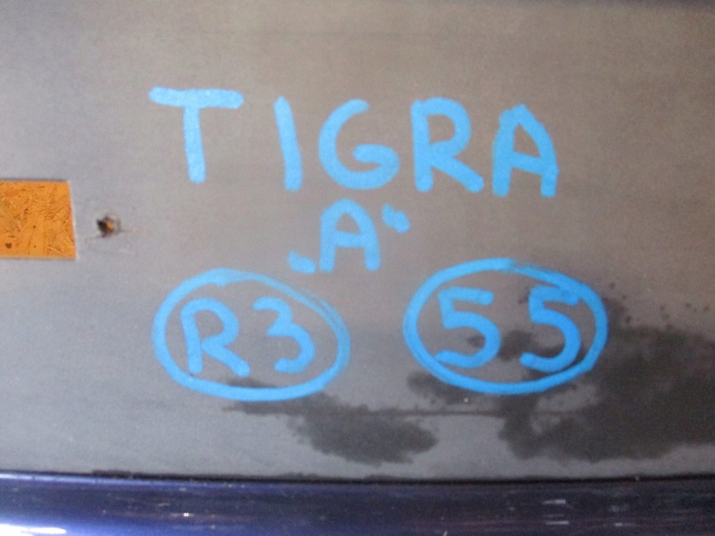 Бампер opel tigra задняя задний в Украине