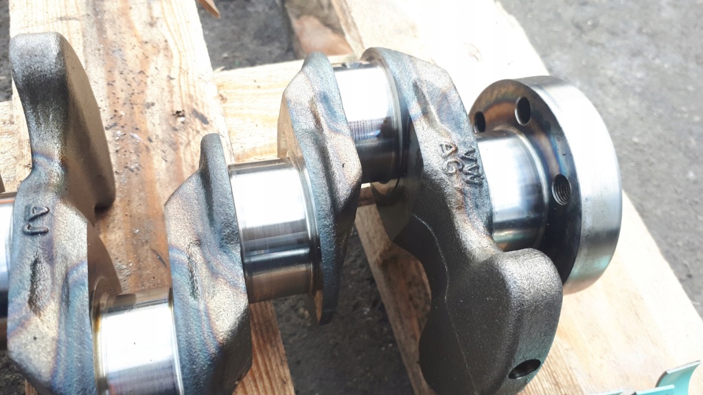 A4 b9 a3 a5 wał коленчатый вкладыши 1.4 tfsi cvna cvn Цена