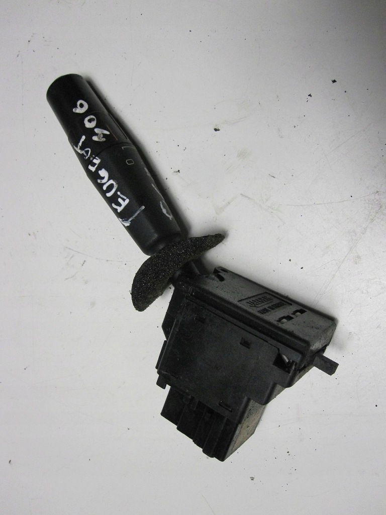 фото №4, Рычаг света peugeot 306 96r