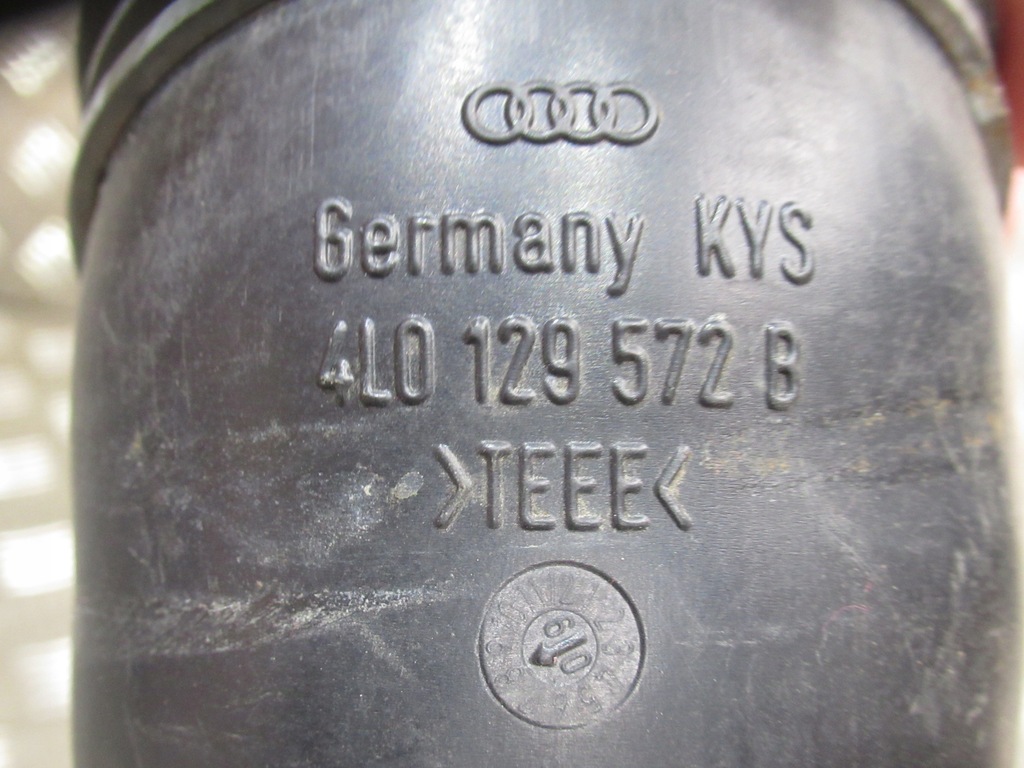 фото №5, Audi q7 w12 6.0 труба 4l0129572b