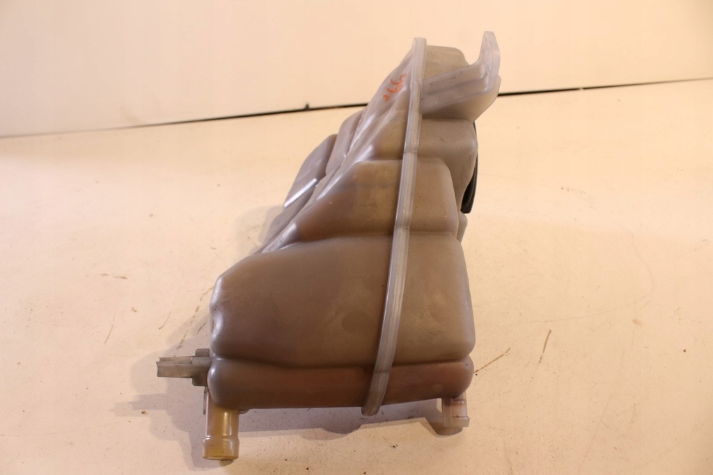 фото №5, Бачок расширительный 4h0121403g audi a8 d4 3.0