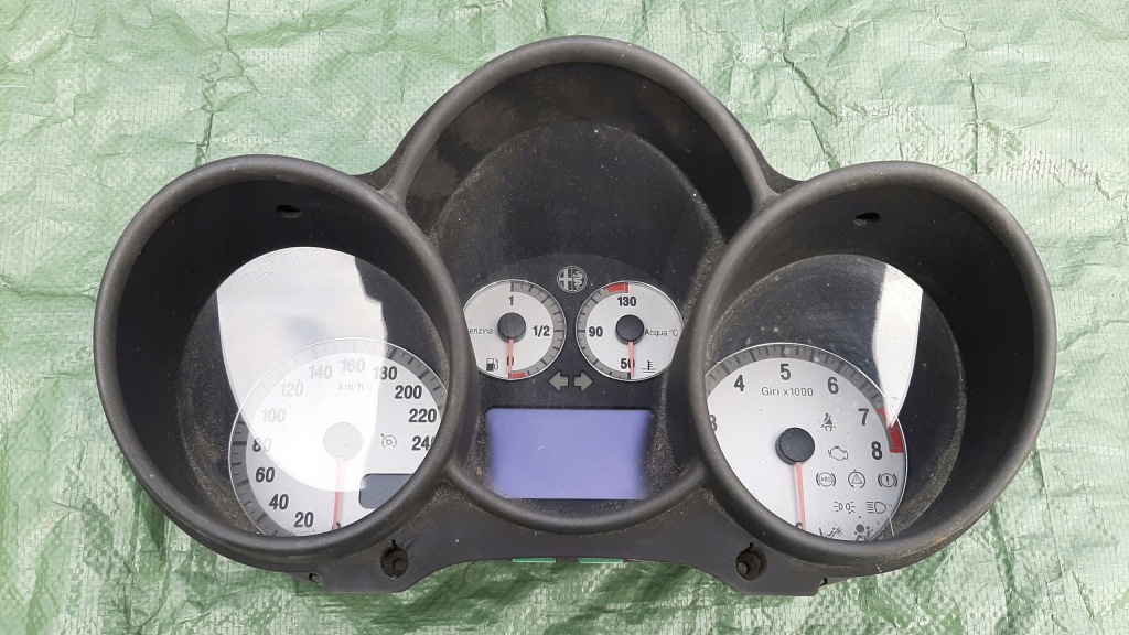 фото №2, Счетчик приборы alfa romeo gt 2.0 europa