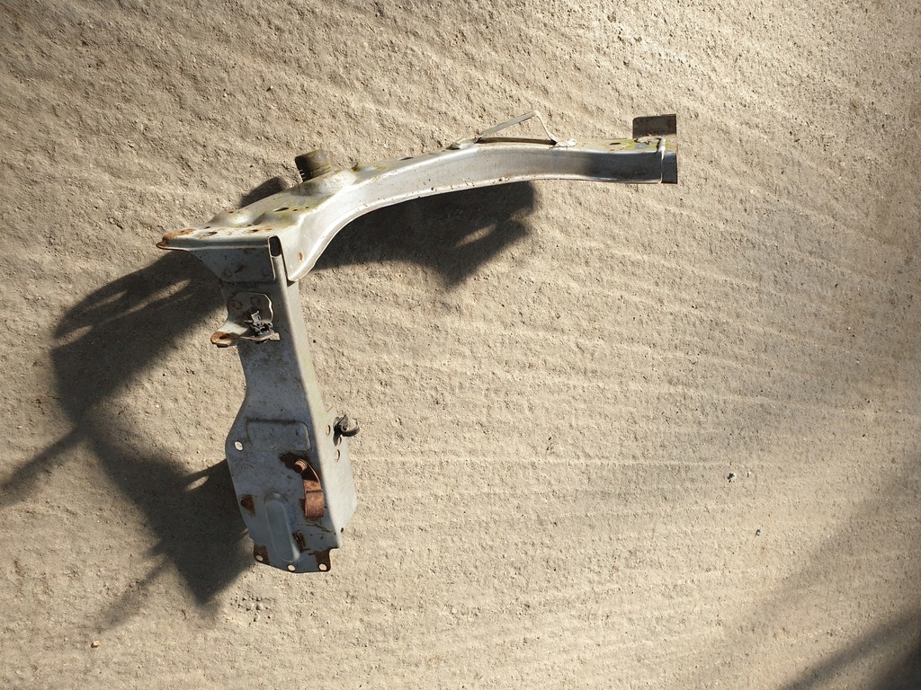 фото №1, Mitsubishi outlander 2007- панель фары фара правый