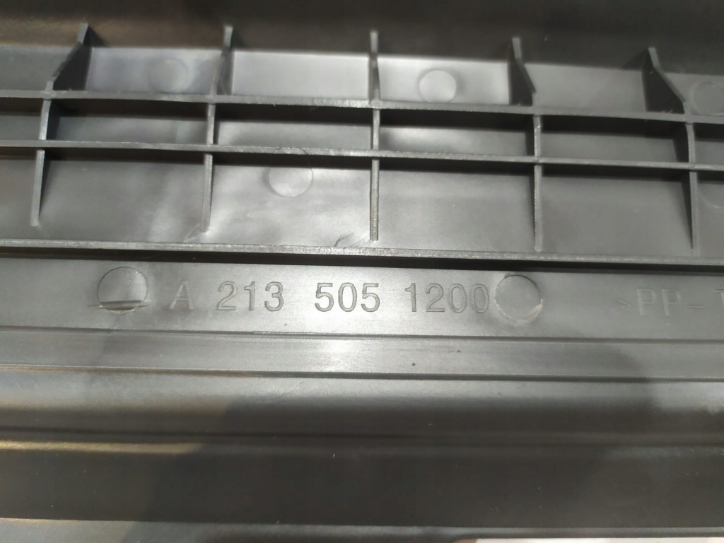 Mercedes e w213 воздуховод воздуха / впуск- 15831 в Украине