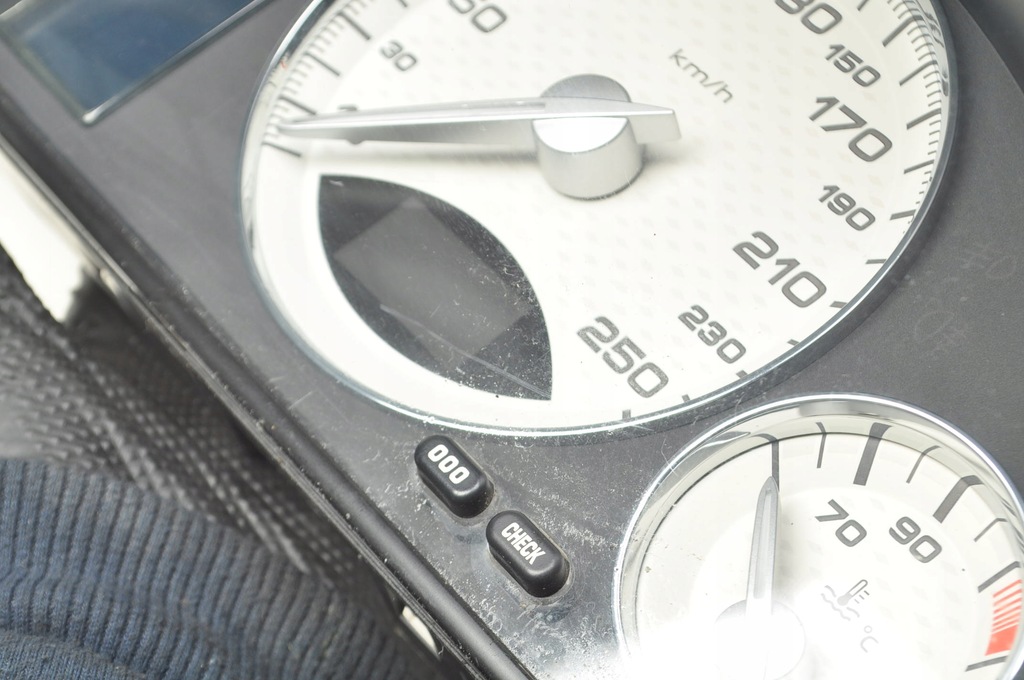 фото №6, Peugeot 607 2.2 lift счетчик приборы 9649507580 europa