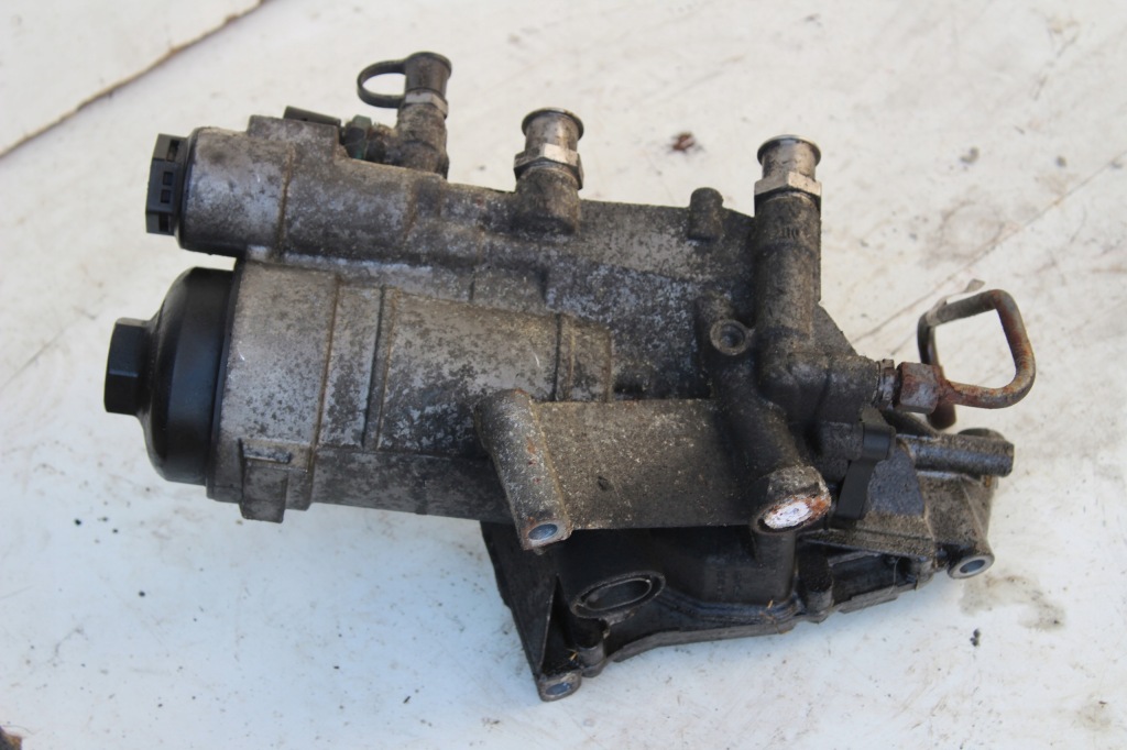 Корпус фільтра пального mercedes atego a9360904852 в Україні