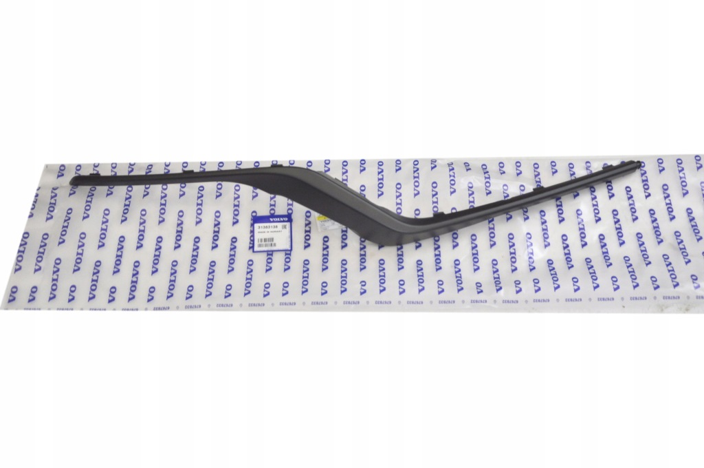 фото №1, Volvo s60 v60 r-design левая молдинг бампер перед