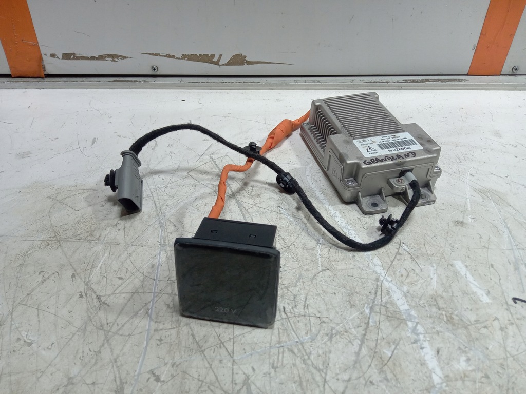 фото №1, Opel grandland lift 1.6thp преобразователь инвертор 9819269080