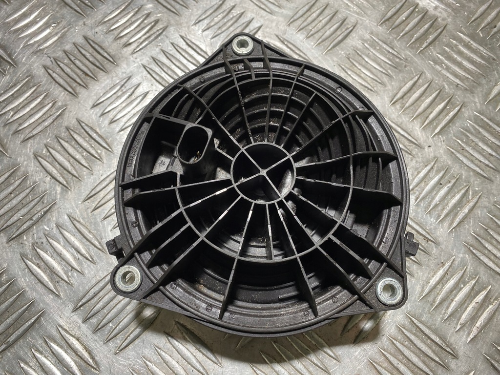 фото №5, Vw polo 6r ручка logo 6r6827469a