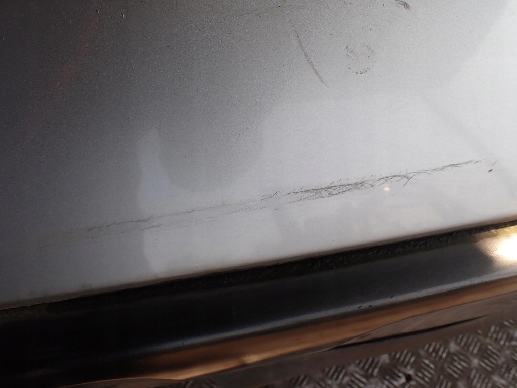 фото №12, Hyundai santa fe ii 2 06- бампер задняя задний код лакокрасочного покрытия 6m