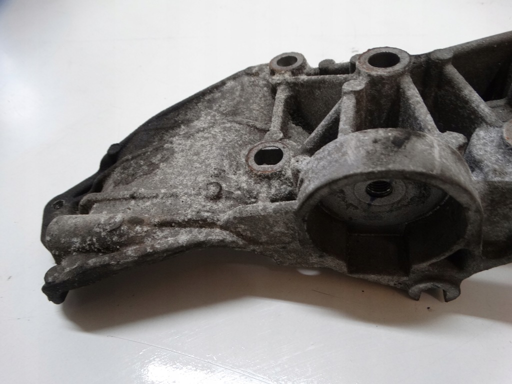 фото №5, Кронштейн кронштейн генератора renault laguna iii