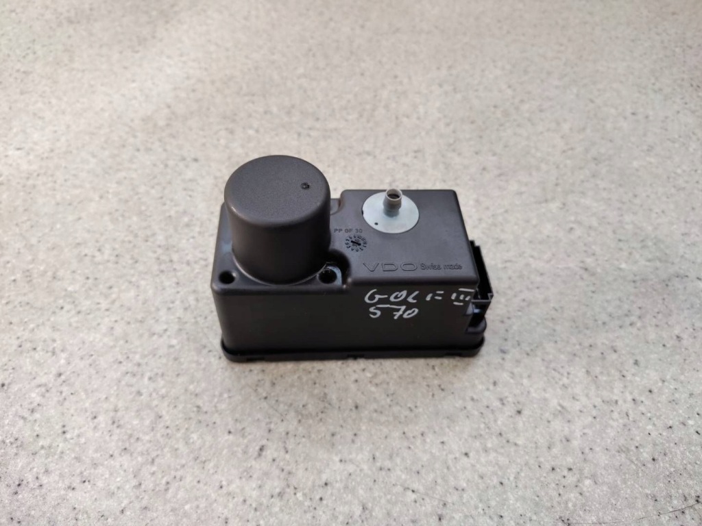 фото №1, Помпа центрального замка 1h0962257g vw golf iii