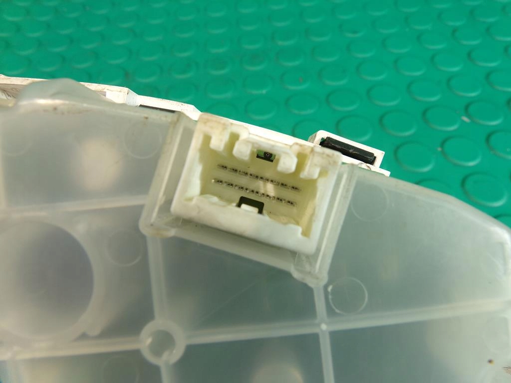 фото №8, Mazda 6 ii 2.0 citd счетчик приборы