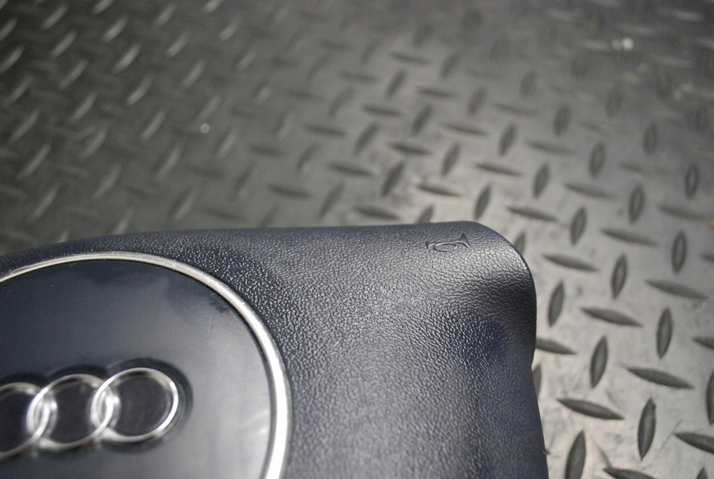 фото №10, Подушка подушка безопасности руля audi a4 b6 8e0880201aa