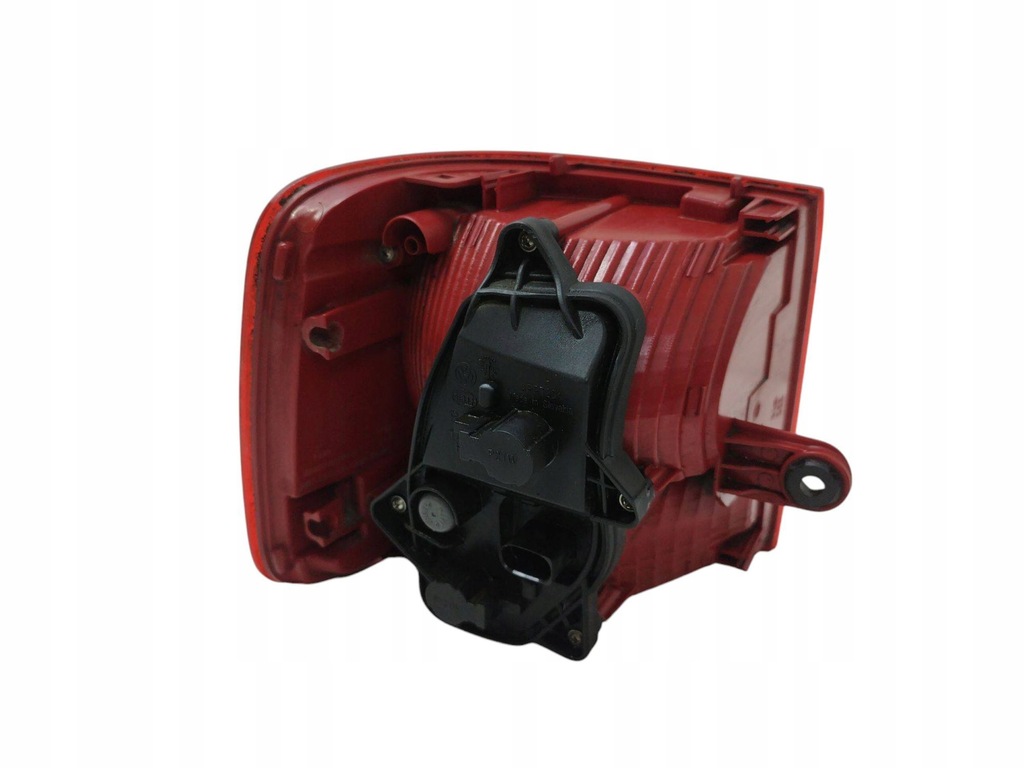 фото №10, 2012 volkswagen touran ii лампа задняя 176405