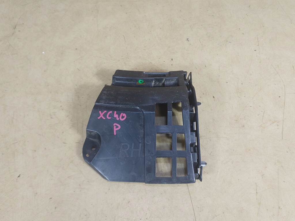 фото №1, Volvo xc40 направляющая бампера правый перед 31455243