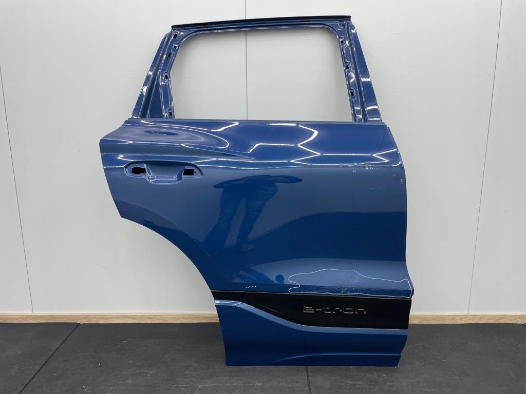 фото №1, Audi q6 e-tron etron 85h дверь правое задние задняя