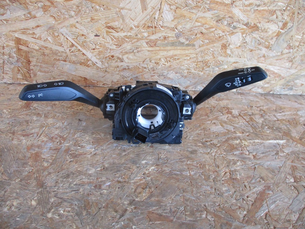 фото №1, Переключатель комбинированный audi q2 82a