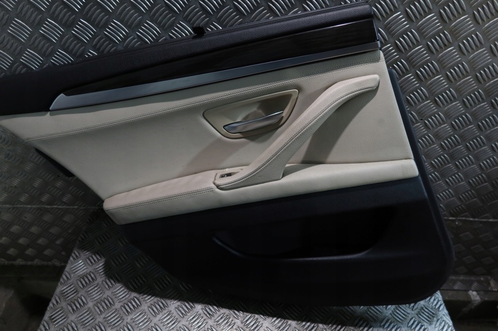 фото №1, Bmw 5 f10 обшивка обивка дверь правый левый задняя шторка dekor