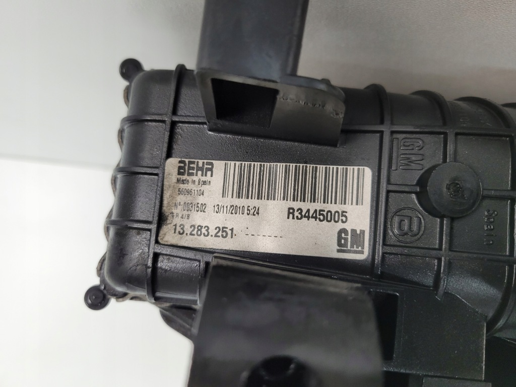 Купить Радиатор вентилятор opel meriva b 1.4t 13283251