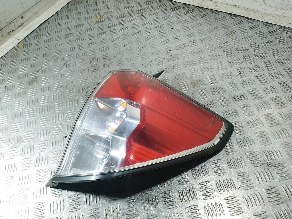 фото №7, Лампа задняя правая subaru forester iii