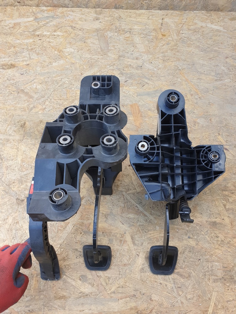 фото №8, Trafic vivaro iii педалі газу гальма зчеплення