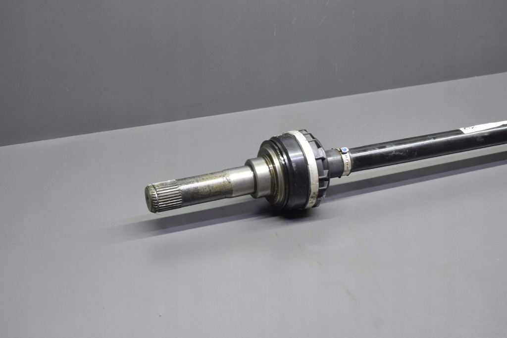фото №1, Приводной вал правая задняя задняя bmw 3 g20 g21 8689554 8km!