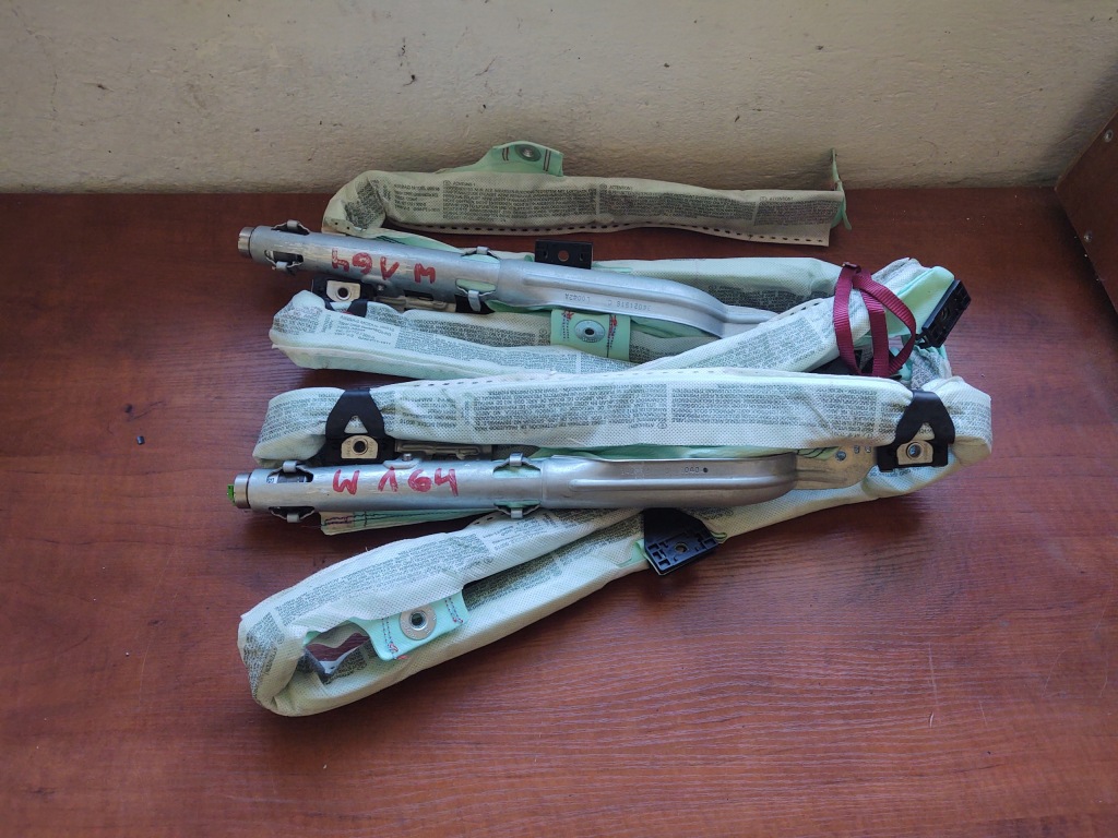 фото №1, Mercedes ml w164 lift шторка безопасности правая левая org