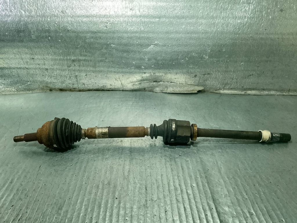 Купить Приводной вал правый  перед renault laguna 2 8200169176 1.9 dci