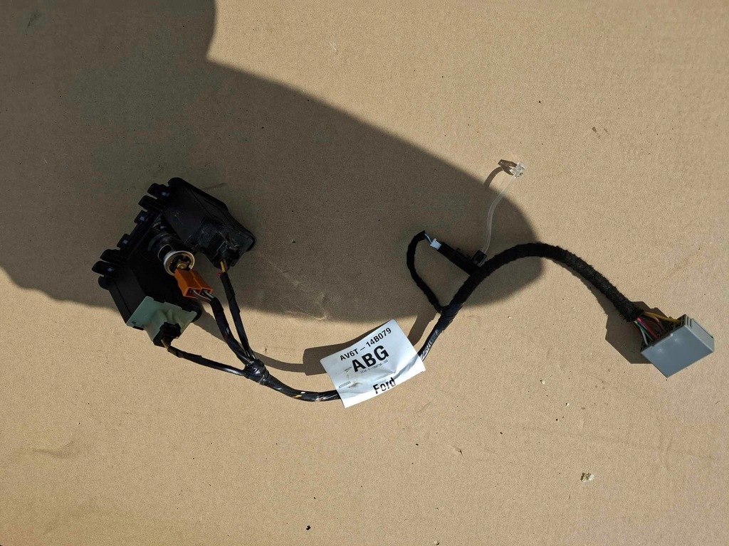 фото №16, Комплект сидений pół кожа trzy ряды ford grand c-max версия uk