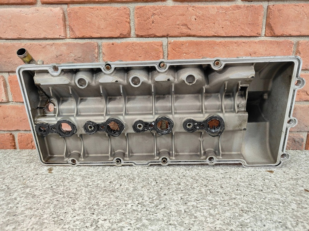 фото №7, Bmw e38 e65 4.0d 740d m67 v8 кришка клапанів ліва 2248373
