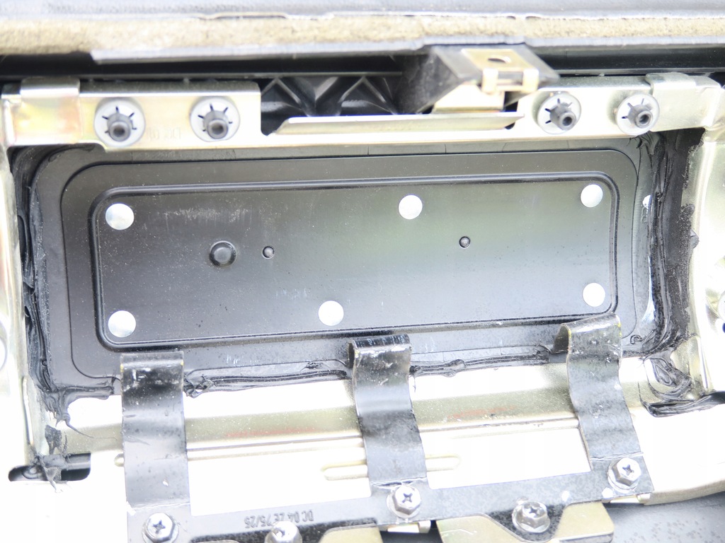 фото №10, Приборная панель консоль czarna audi tt 8n