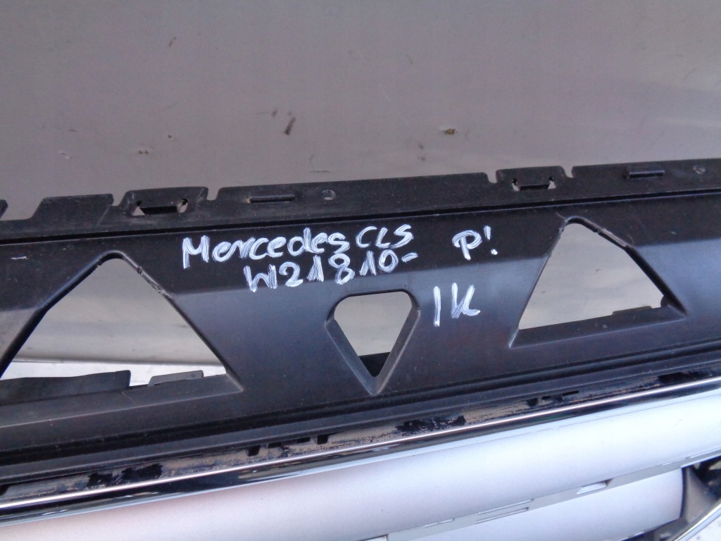 Решётка  решётка радиатора mercedes cls w218 10- под радар Оригинал