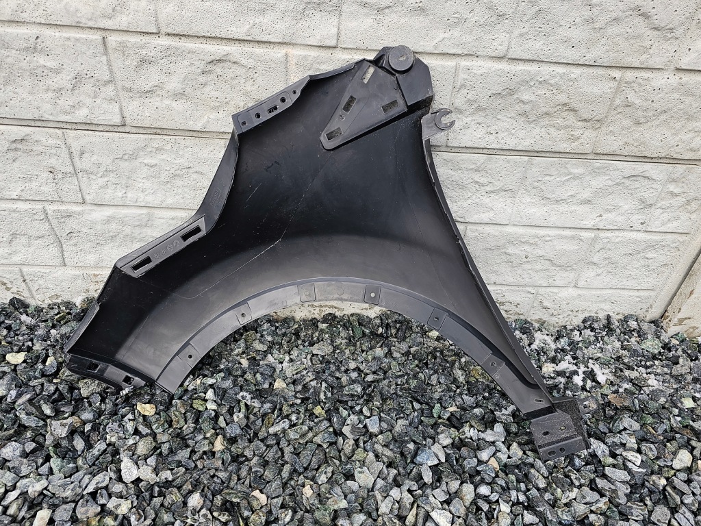 Крыло  передний правый  правый  перед renault captur 13-19 # 4455 Недорого