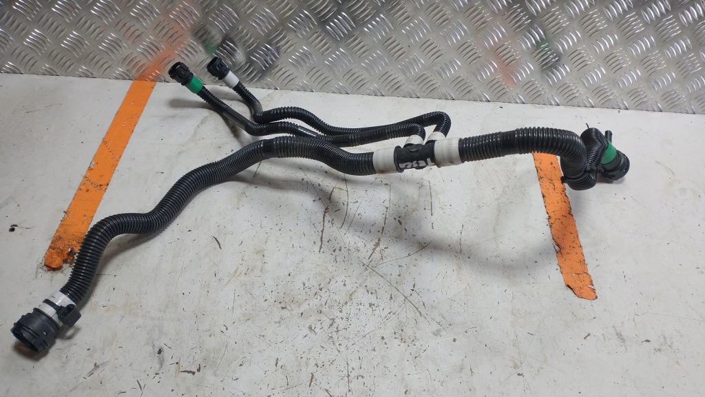 Купить Tesla model 3 пабтрубок  шланг воды 1521494-00-c